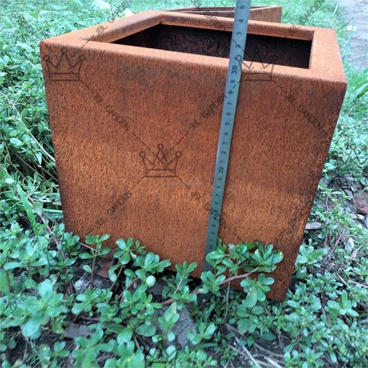24 Square Planter Box