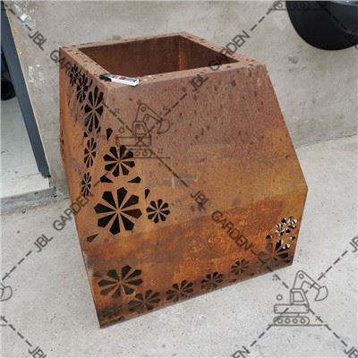 Caixa de plantador longa ao ar livre