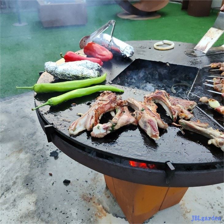 Charcoal BBQ Grill