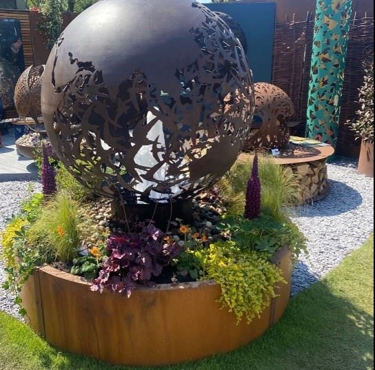 Corten Water Feature With Fountains