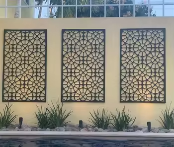 Metal Courtyard Screen Fence