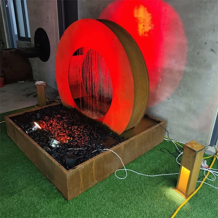 Sculptural Moon-Shaped Corten Steel Water Curtain For Patios & Gardens high quality