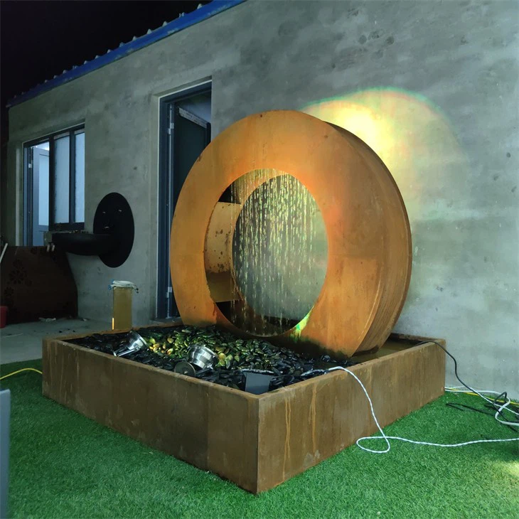 Sculptural Moon-Shaped Corten Steel Water Curtain For Patios & Gardens factory