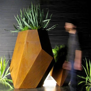 Vasos para plantar árvores de jardim