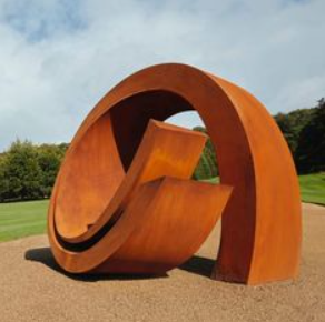 Grande Escultura em Metal Enferrujado